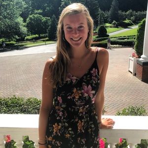 Meet your Posher, Evie